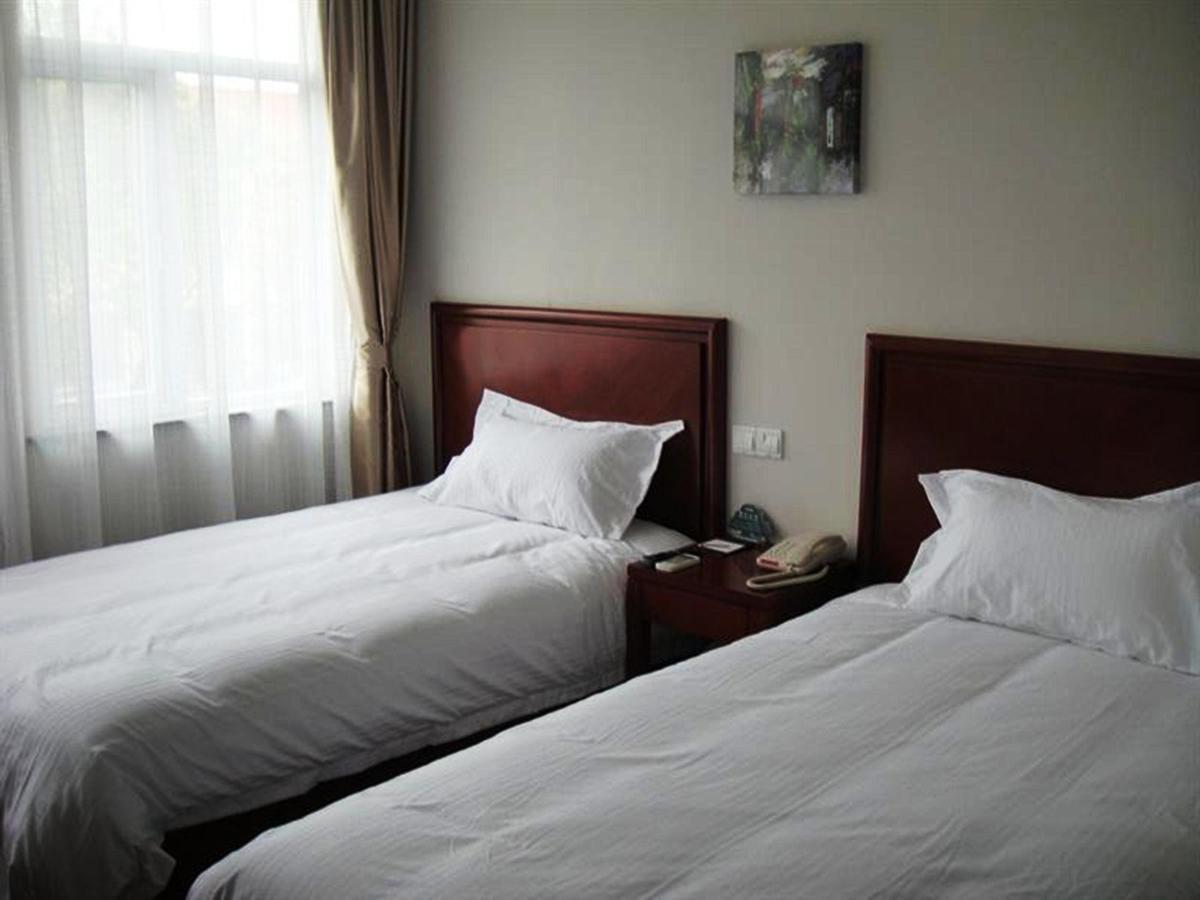 Greentree Inn Shanghai Pudong Airport Huaxia East Road Railway Station Shell Hotel Exteriör bild