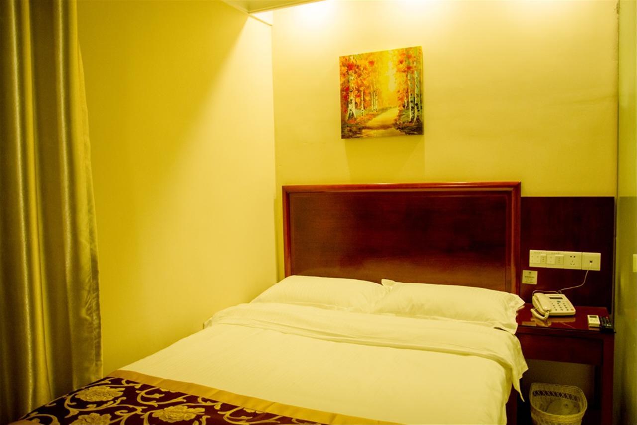 Greentree Inn Shanghai Pudong Airport Huaxia East Road Railway Station Shell Hotel Exteriör bild